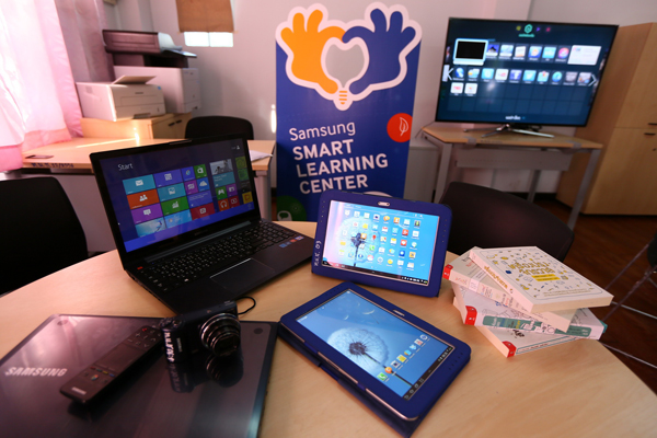 ซัมซุงส่งมอบ10 ศูนย์การเรียนรู้แห่งศตวรรษที่ 21 Samsung Smart Learning ...